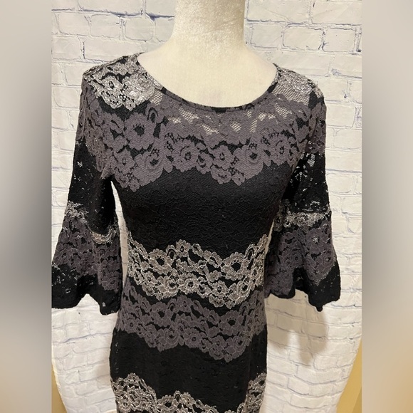 Isaac Mizrahi Live! Striped Lace Bell Sleeve Dress Black And Gray XXS - Picture 2 of 5